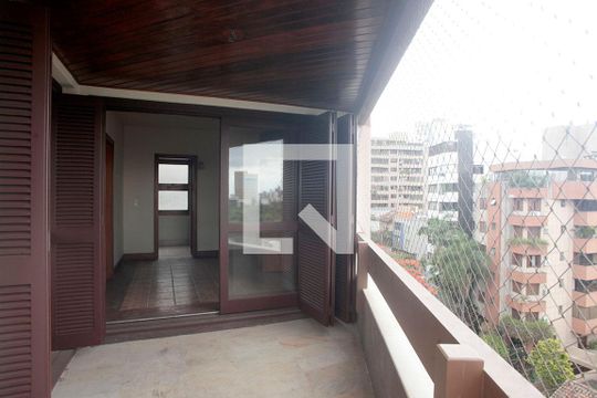 Varanda de apartamento à venda com 3 quartos, 171m² em Rio Branco, Porto Alegre