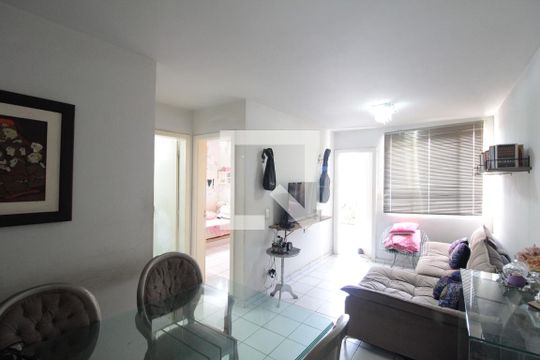 Apartamento à venda com 2 quartos, 60m² em Parque São Pedro, Belo Horizonte