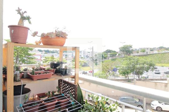 Varanda do Quarto 1 de apartamento à venda com 2 quartos, 60m² em Parque São Pedro, Belo Horizonte