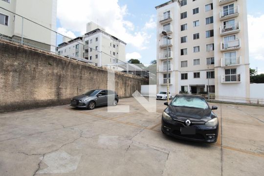 Garagem de apartamento à venda com 2 quartos, 60m² em Parque São Pedro, Belo Horizonte