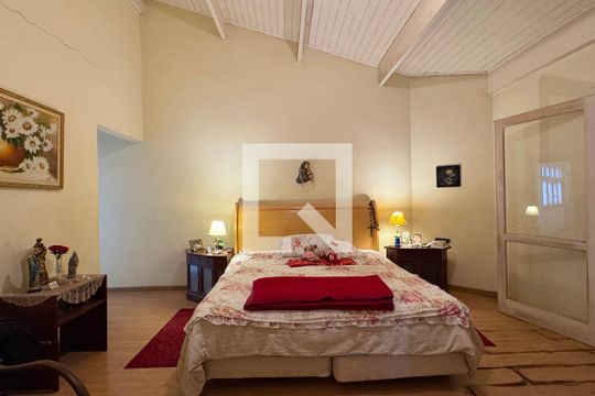 Suíte 1 de casa de condomínio à venda com 4 quartos, 450m² em Alphaville, Santana de Parnaíba