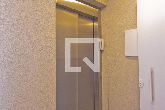 Área comum de apartamento para alugar com 2 quartos, 44m² em Santana, São Paulo