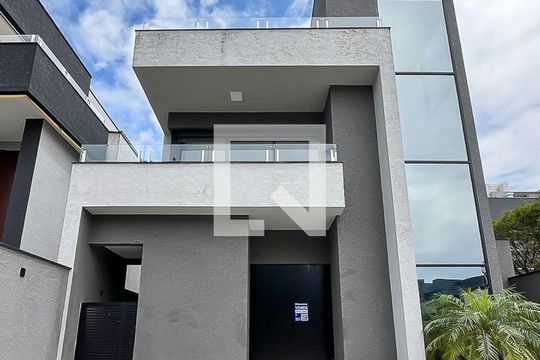 Fachada + plaquinha de casa de condomínio à venda com 5 quartos, 800m² em Cerâmica, São Caetano do Sul