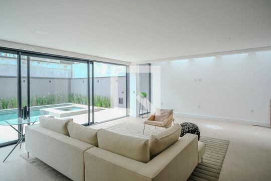 Sala de casa de condomínio à venda com 5 quartos, 800m² em Cerâmica, São Caetano do Sul