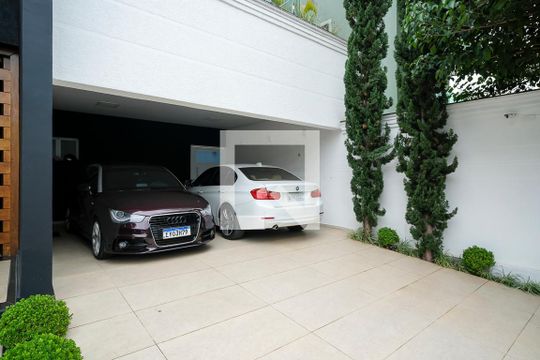 Garagem de casa de condomínio à venda com 3 quartos, 420m² em Cerâmica, São Caetano do Sul