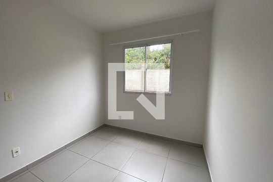 Quarto 2 de apartamento à venda com 2 quartos, 40m² em Rondônia, Novo Hamburgo