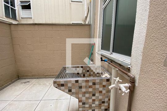 Área de serviço - Quintal de apartamento à venda com 2 quartos, 40m² em Rondônia, Novo Hamburgo