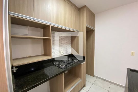 Cozinha  de apartamento à venda com 2 quartos, 40m² em Rondônia, Novo Hamburgo