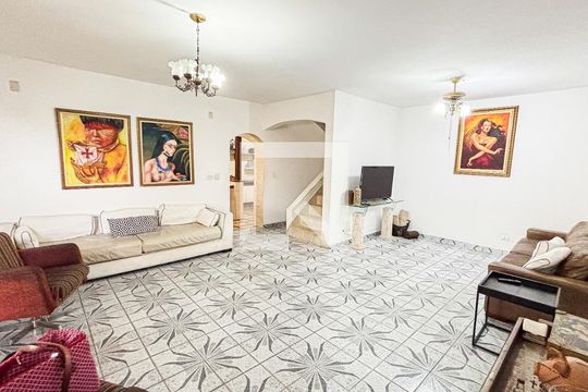 Casa para alugar com 3 quartos, 280m² em Parque Novo Oratório, Santo André