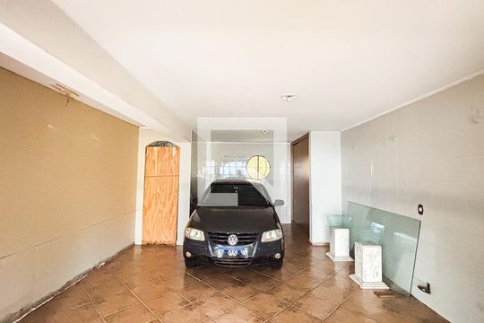 Garagem de casa para alugar com 3 quartos, 280m² em Parque Novo Oratório, Santo André