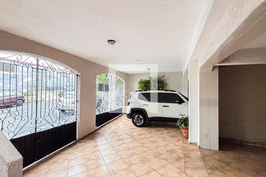Garagem de casa para alugar com 3 quartos, 280m² em Parque Novo Oratório, Santo André