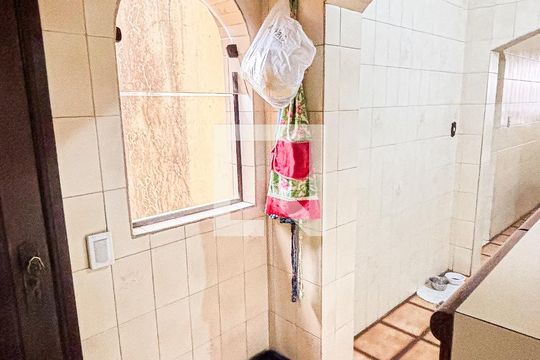 Despensa de casa para alugar com 3 quartos, 280m² em Parque Novo Oratório, Santo André