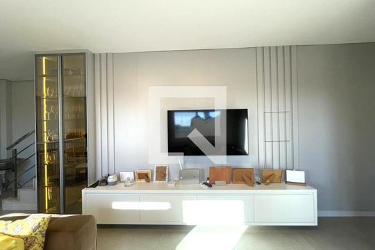 Sala de casa à venda com 3 quartos, 183m² em Cristo Rei, São Leopoldo