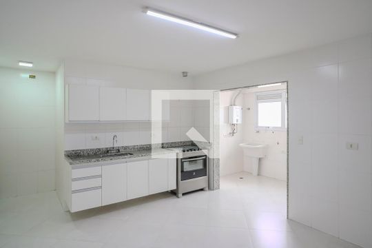 Cozinha de apartamento à venda com 3 quartos, 130m² em Barcelona, São Caetano do Sul