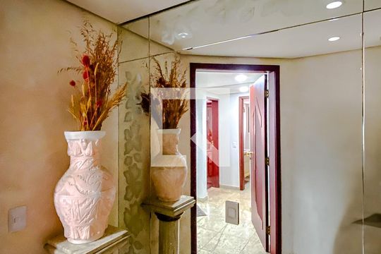Hall de Entrada de apartamento à venda com 3 quartos, 227m² em Água Rasa, São Paulo