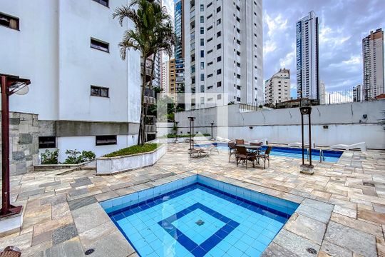 Área comum - Piscina de apartamento à venda com 3 quartos, 227m² em Água Rasa, São Paulo