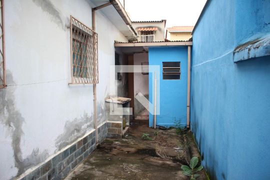 Casa 1 Quintal de casa à venda com 6 quartos, 386m² em Eldorado, Contagem