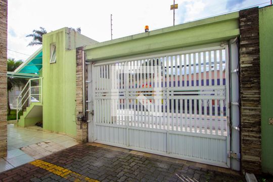 Área comum de casa à venda com 3 quartos, 133m² em Vila Homero Thon, Santo André
