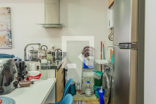 Cozinha de apartamento à venda com 1 quarto, 41m² em Menino Deus, Porto Alegre