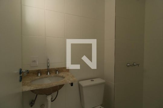 Banheiro da Suíte de apartamento à venda com 2 quartos, 57m² em Jardim Bela Vista, Santo André