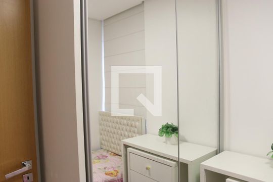 Quarto de apartamento para alugar com 3 quartos, 76m² em Jardim Goiás, Goiânia