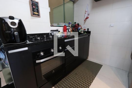 Cozinha de apartamento à venda com 2 quartos, 47m² em Vila Alpina, São Paulo