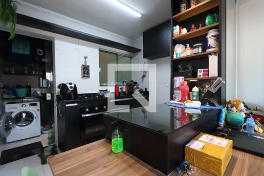 Cozinha de apartamento à venda com 2 quartos, 47m² em Vila Alpina, São Paulo