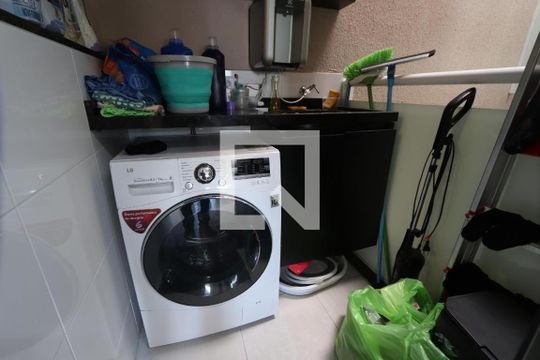 Lavanderia de apartamento à venda com 2 quartos, 47m² em Vila Alpina, São Paulo