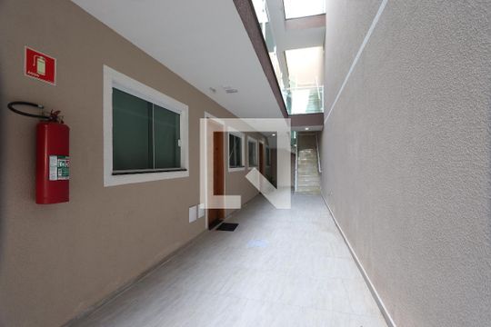 Entrada de apartamento à venda com 2 quartos, 47m² em Vila Alpina, São Paulo