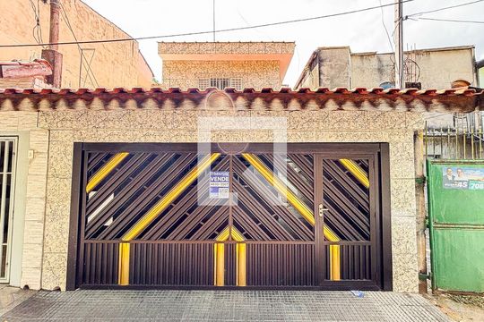 Fachada de casa à venda com 3 quartos, 175m² em Parque Capuava, Santo André