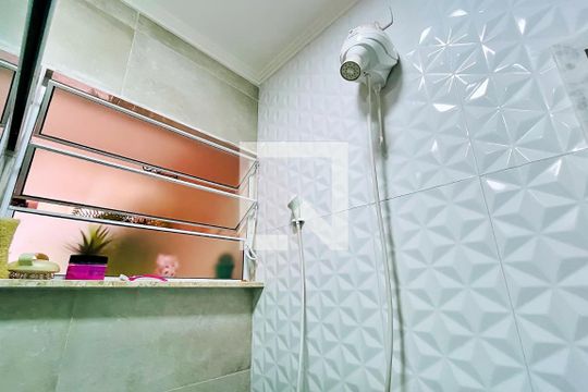 Banheiro da Suíte - Casa 2 de casa à venda com 3 quartos, 172m² em Jardim do Papai, Guarulhos