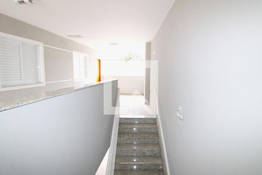 Área comum de apartamento para alugar com 2 quartos, 60m² em Vila Mazzei, São Paulo