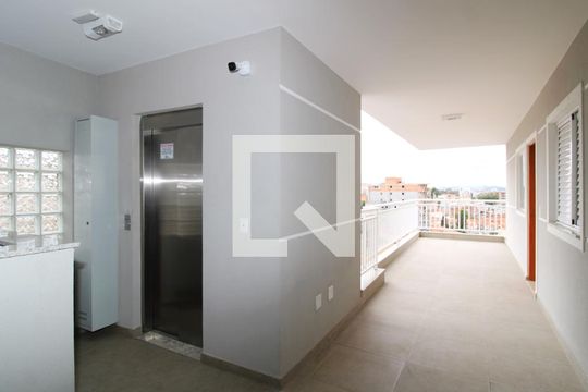 Área comum de apartamento para alugar com 2 quartos, 60m² em Vila Mazzei, São Paulo