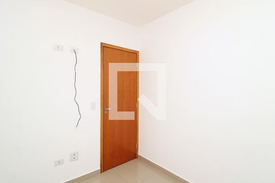 Quarto 1 de apartamento para alugar com 2 quartos, 60m² em Vila Mazzei, São Paulo