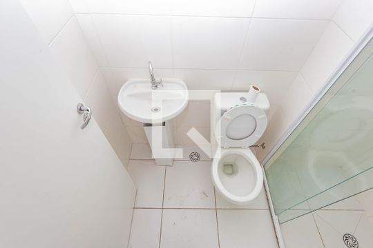 Banheiro de apartamento à venda com 2 quartos, 33m² em Parque Fongaro, São Paulo