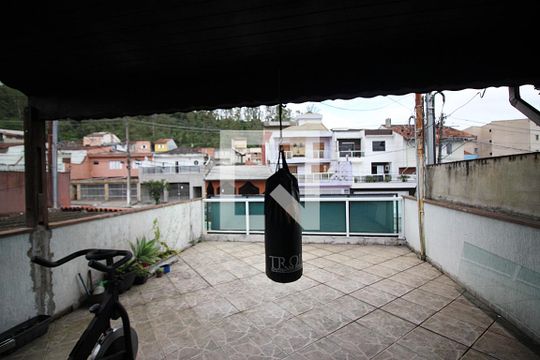 Quarto 1 Vista  de casa à venda com 3 quartos, 306m² em Parque Terra Nova Ii, São Bernardo do Campo