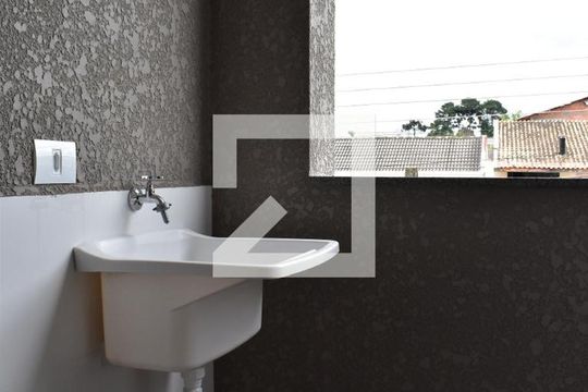 Área de serviço de kitnet/studio para alugar com 1 quarto, 33m² em Portão, Curitiba