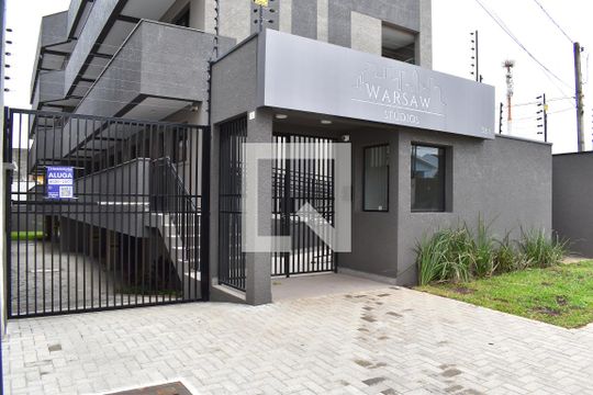 Fachada do condomínio de kitnet/studio para alugar com 1 quarto, 33m² em Portão, Curitiba