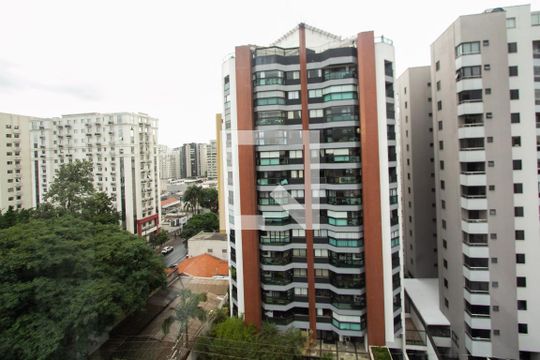 Vista de kitnet/studio para alugar com 1 quarto, 25m² em Indianópolis, São Paulo