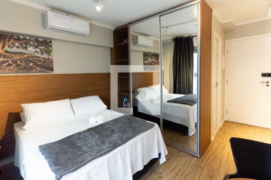 Studio de kitnet/studio para alugar com 1 quarto, 25m² em Indianópolis, São Paulo