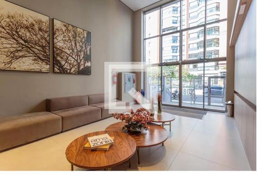Hall de entrada de kitnet/studio para alugar com 1 quarto, 25m² em Indianópolis, São Paulo