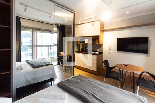 Studio de kitnet/studio para alugar com 1 quarto, 25m² em Indianópolis, São Paulo