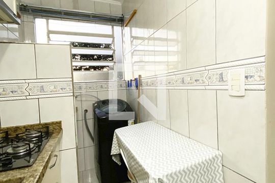 Cozinha e Área de Serviço de apartamento à venda com 2 quartos, 58m² em Rio dos Sinos, São Leopoldo