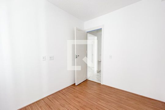 Quarto 1 de apartamento para alugar com 2 quartos, 34m² em Parque Bristol, São Bernardo do Campo