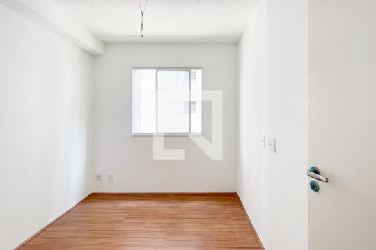 Quarto 1 de apartamento para alugar com 2 quartos, 34m² em Parque Bristol, São Bernardo do Campo