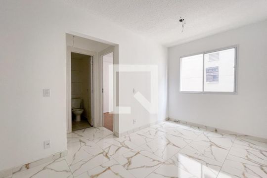 Sala de apartamento para alugar com 2 quartos, 34m² em Parque Bristol, São Bernardo do Campo