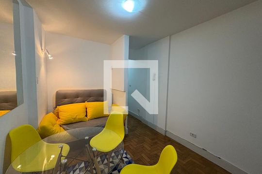 Sala de apartamento para alugar com 1 quarto, 28m² em Bela Vista, São Paulo
