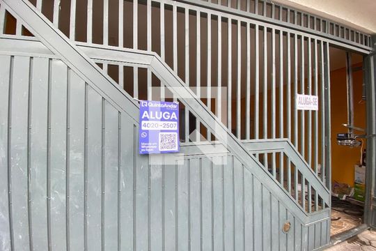 Fachada de casa à venda com 3 quartos, 150m² em Vila Buenos Aires, São Paulo