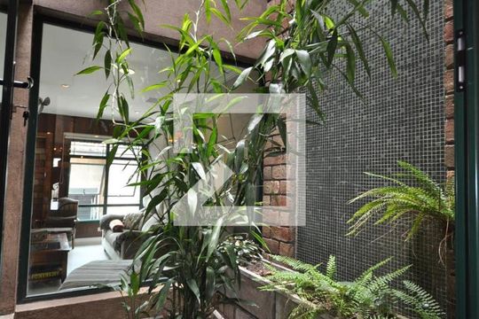 Jardim de Inverno de casa à venda com 4 quartos, 378m² em Vila Paiva, São Paulo
