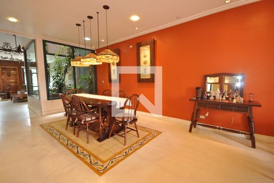 Sala de Jantar de casa à venda com 4 quartos, 378m² em Vila Paiva, São Paulo